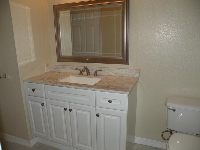 Building Photo - 15025 Michelangelo Blvd