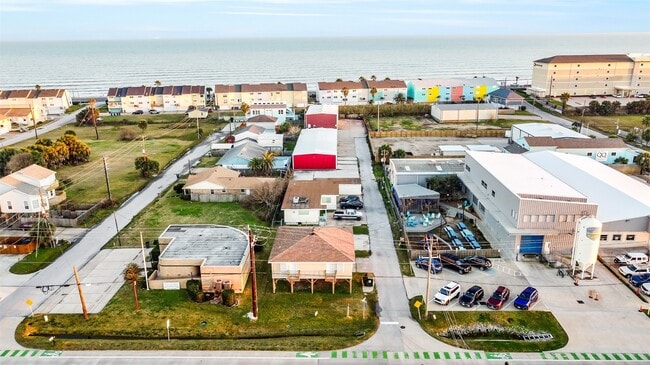 Building Photo - 3602 Alice St