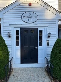 Building Photo - 3 Pinebrook Ln