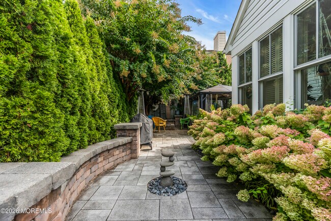 Building Photo - 67 N Farragut Ave