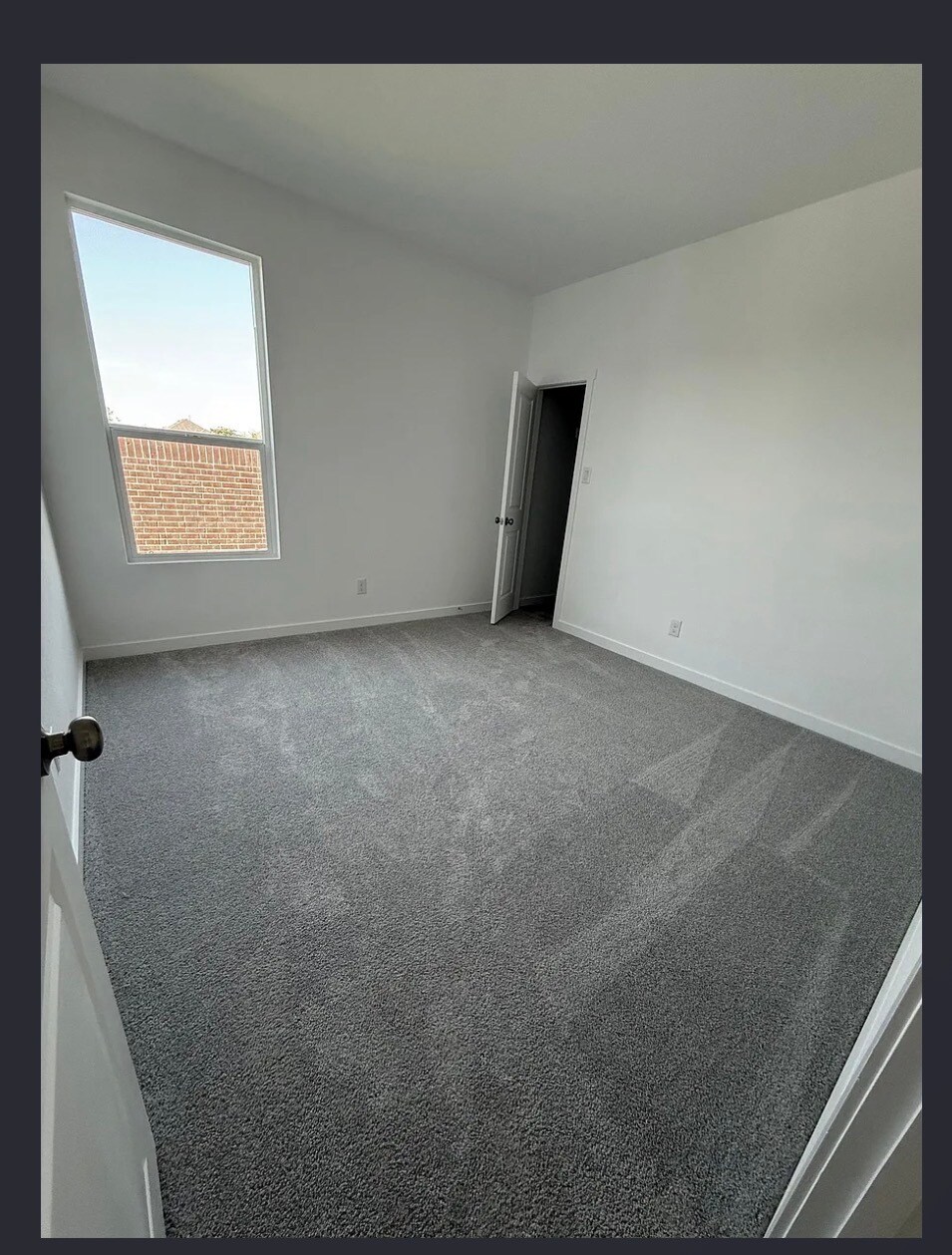 Building Photo - 7116 Dandelion Rd