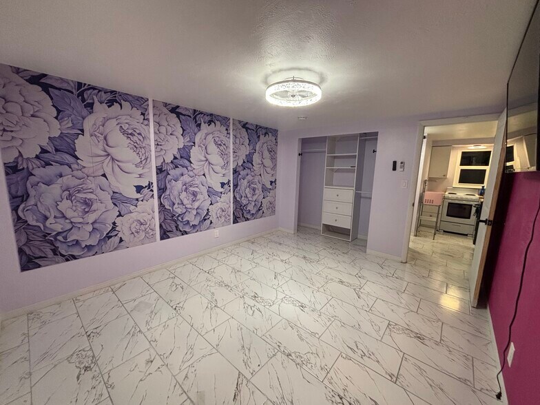 Building Photo - 10598 67th Ave