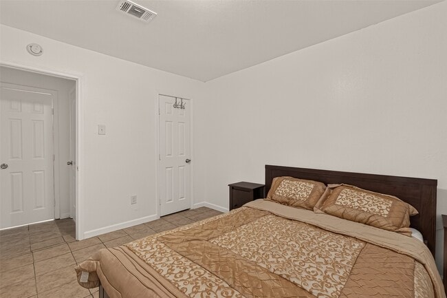 Building Photo - 13703 Segrest Dr