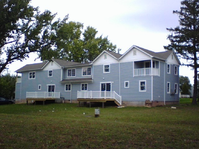Back of Home - Deck of Bed - 341 Old York Rd