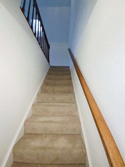 3rd Floor Loft - 4102 Washington Blvd