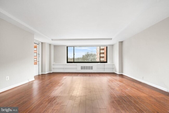 Building Photo - 1021 Arlington Blvd