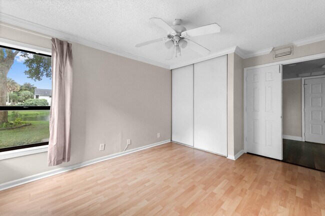 Building Photo - 3757 Cocoplum Cir