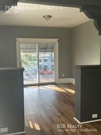 Building Photo - 797 Boulevard St
