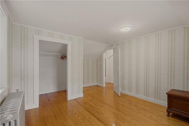 Building Photo - 26 Freebody St