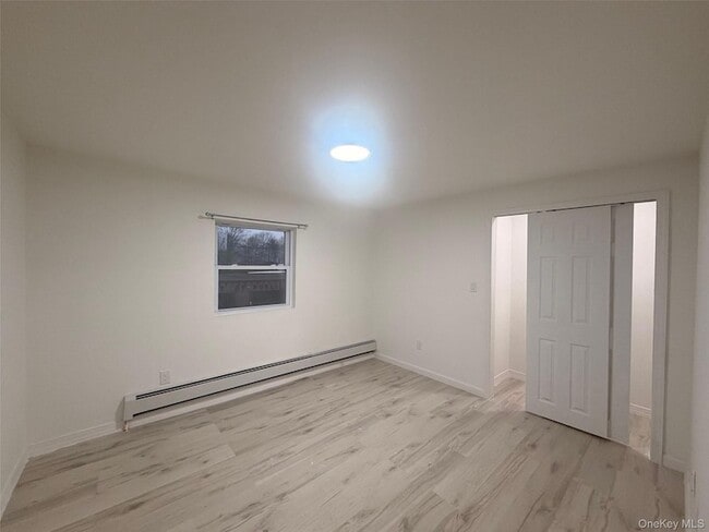 Building Photo - 79 Monhagen Ave