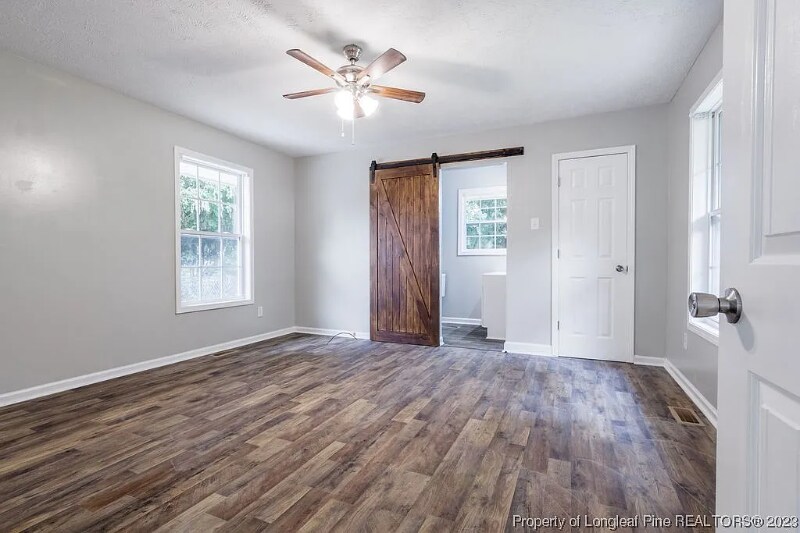 Building Photo - 3221 Rogers Dr