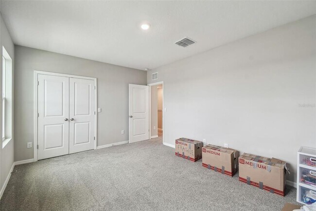 Building Photo - 10437 Farm Hl Ave