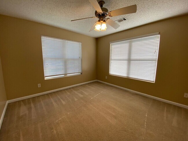 Building Photo - BRIDGEWATER HOME! PRE-LEASING FOR AUGUST 2026!