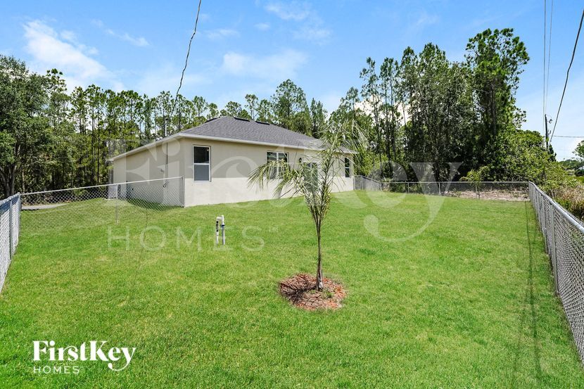 Building Photo - 612 Reading St SE