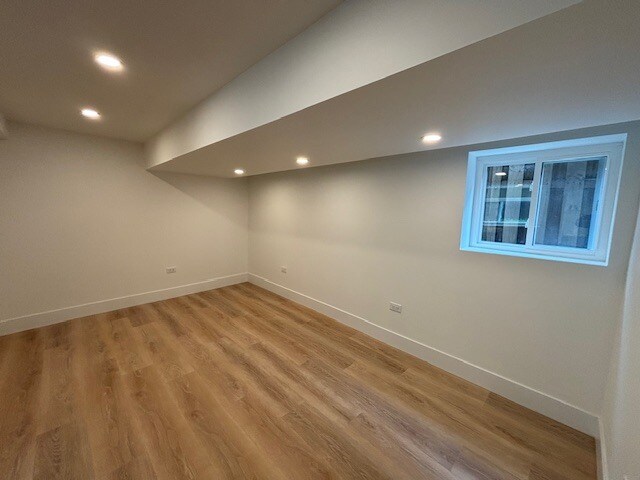 Building Photo - 4814 N Kedvale Ave