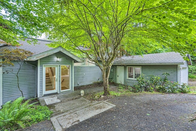 Building Photo - PRICE DROP!! >> Available NOW! Waterfront ...