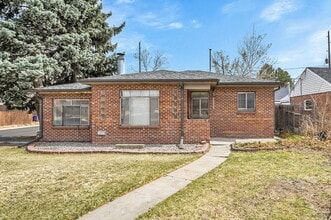 Building Photo - $2,440.95, 3 bed, 1 bath located in Denver with a newly renovated kitchen and In Unit Laundry!