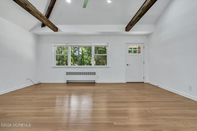 Building Photo - 115 Heulitt Rd
