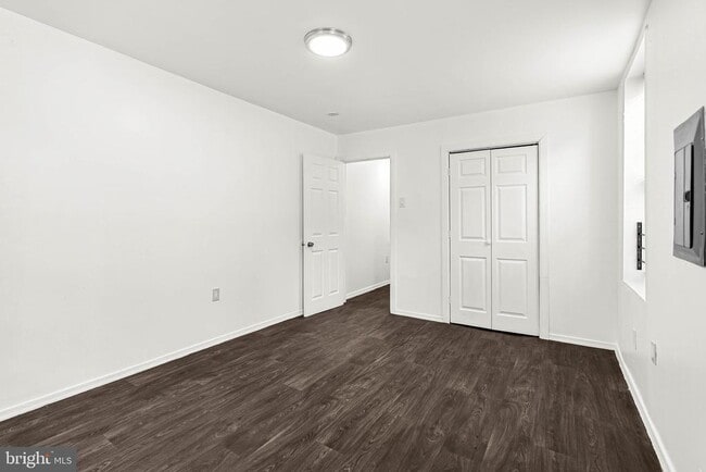 Building Photo - 3316 Kensington Ave