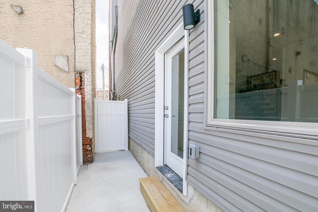 Building Photo - 119 Greenwich St