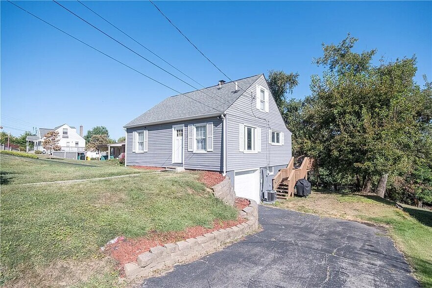 Building Photo - 721 Linwood Dr