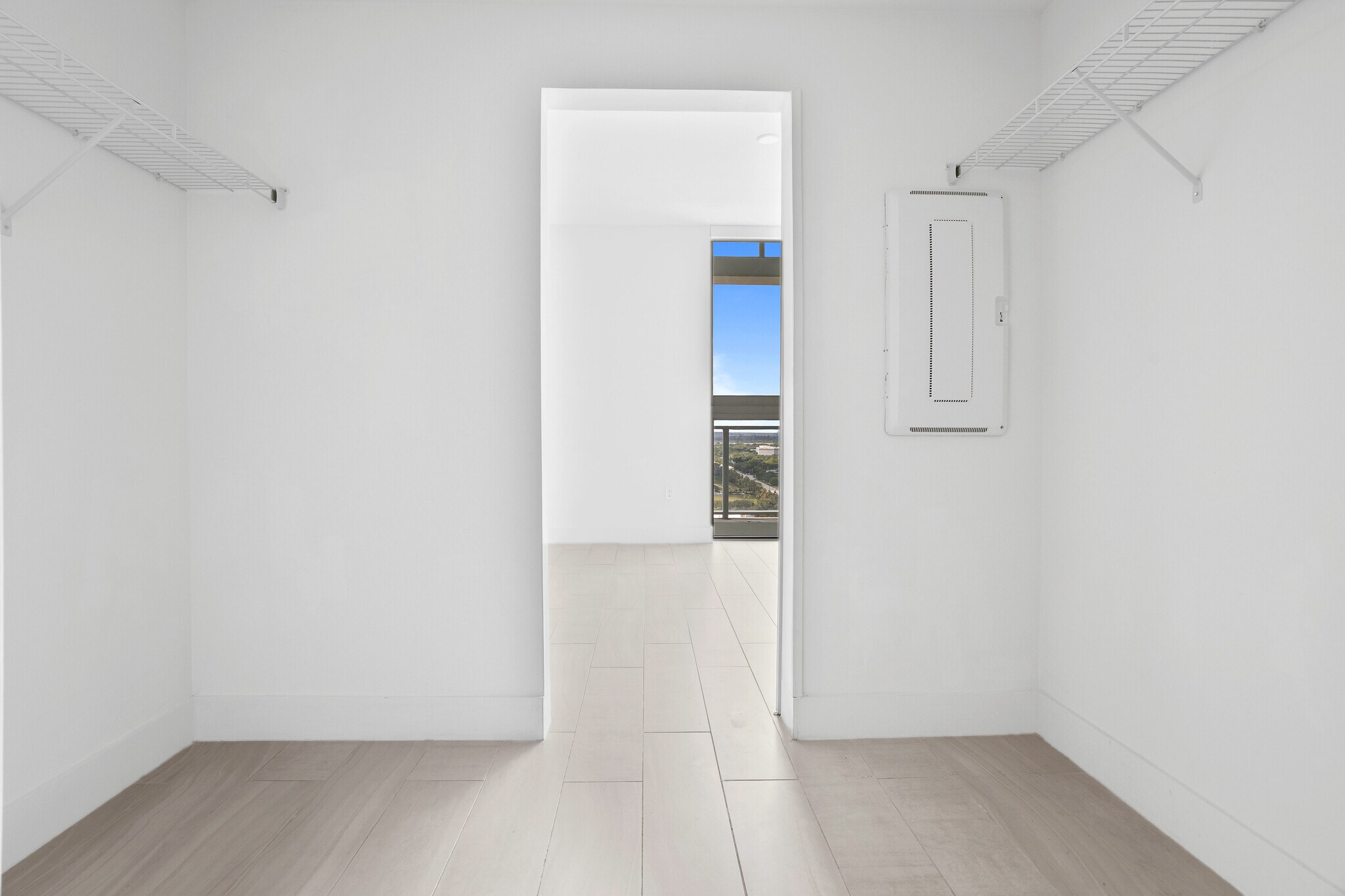 Building Photo - 2000 Metropica Way