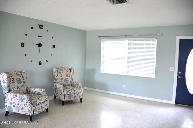 Building Photo - 1400 Glen Haven Dr