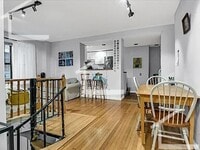 Building Photo - AWESOME 4 BED 2 BATH IN MISSION HILL!!!!