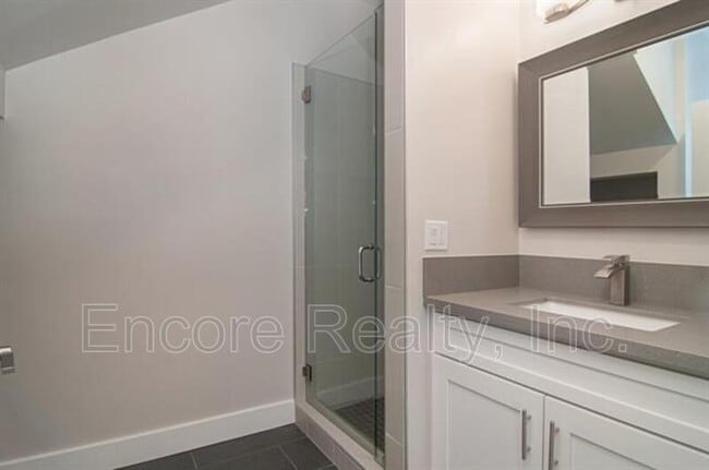 Building Photo - 2143 Second Ave