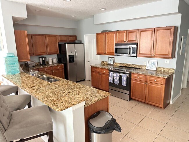 Building Photo - 612 Wells Ct