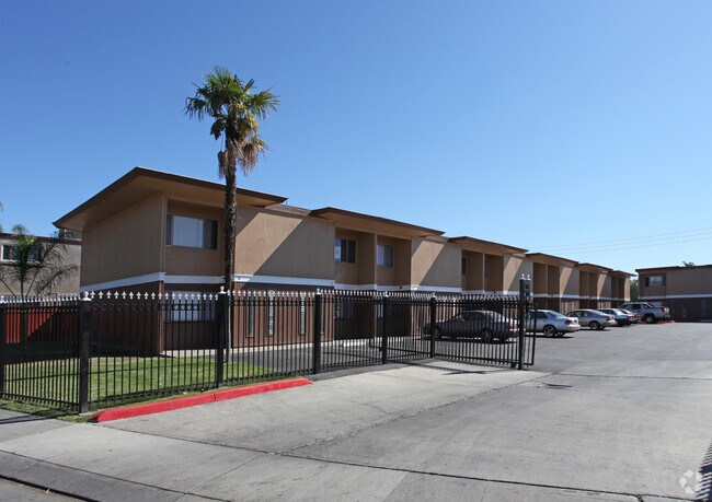 Primary Photo - Manchester Townhomes