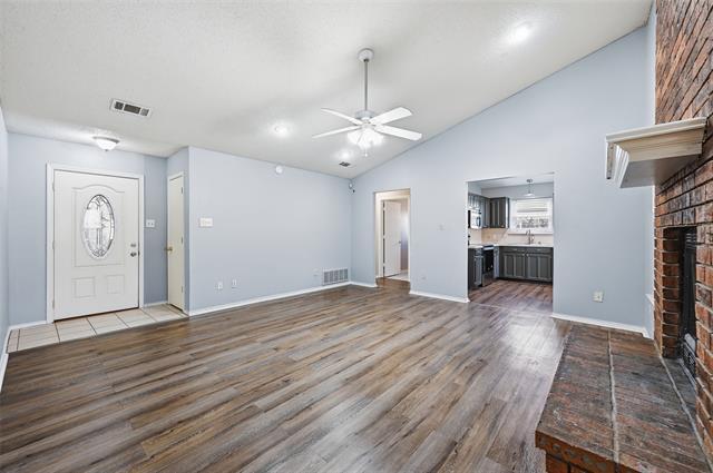 Building Photo - 6421 Fairview Dr