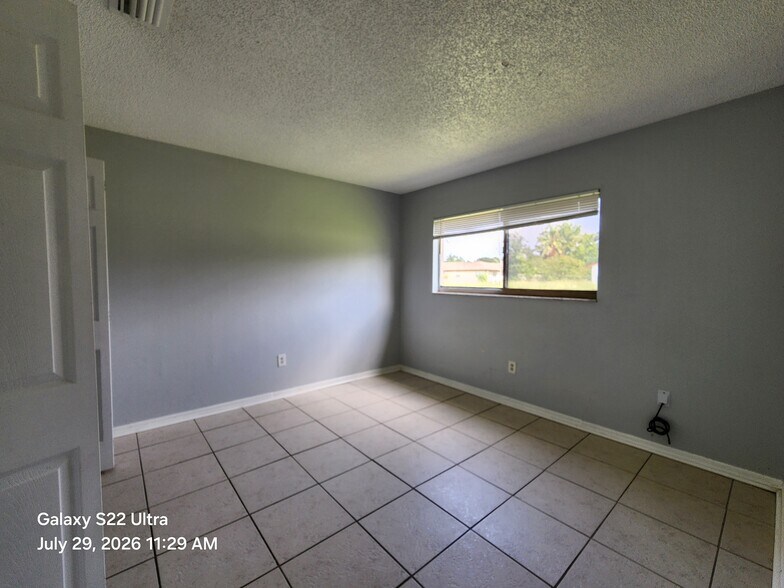 Building Photo - 7949 Pinehurst Dr
