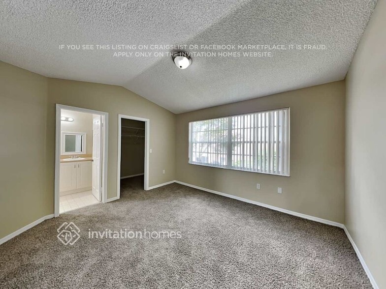 Building Photo - 13433 NW 5th Ct