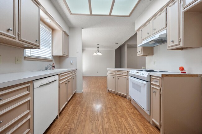 Building Photo - 3513 103rd St