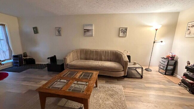 Building Photo - Available January 2026! 1 Bedroom, Main Street Macedon