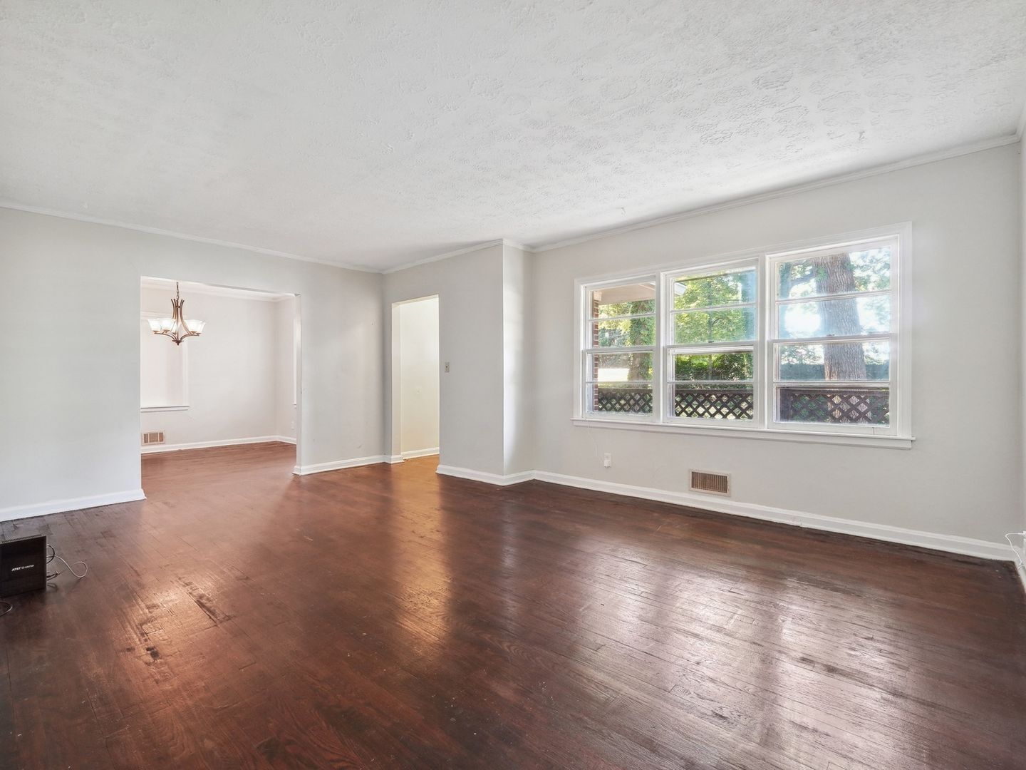 Building Photo - 3194 N Druid Hills Rd