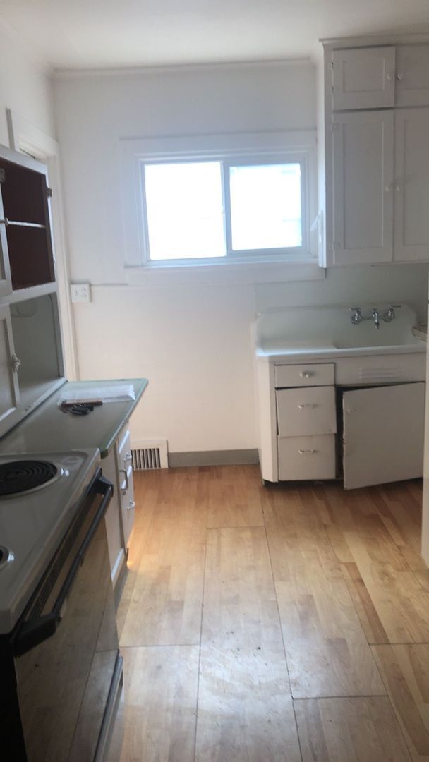 Building Photo - 675-677 NE Opal Street