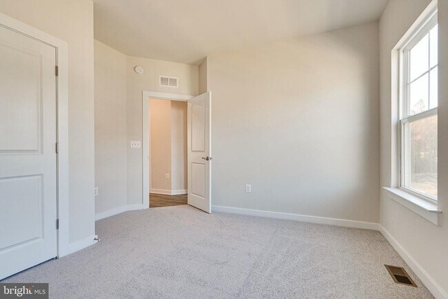 Building Photo - 1759 Autumn Maple Leaf Dr