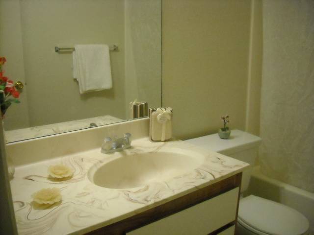 Building Photo - 39581 Ross Common