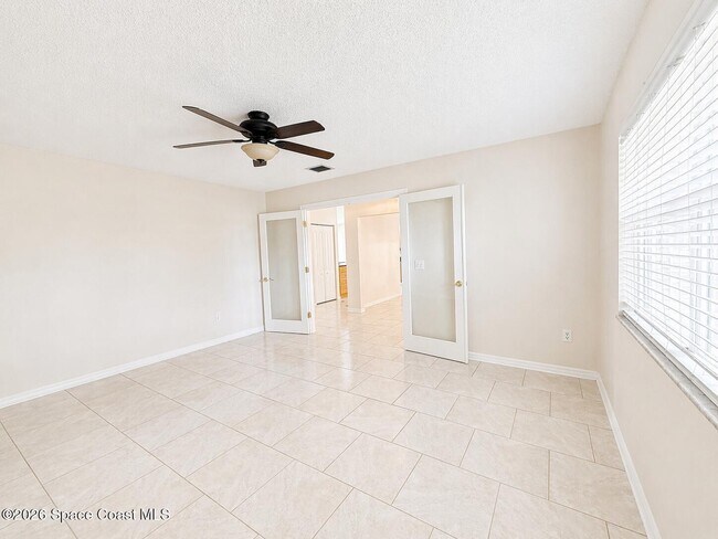 Building Photo - 270 Quail Dr