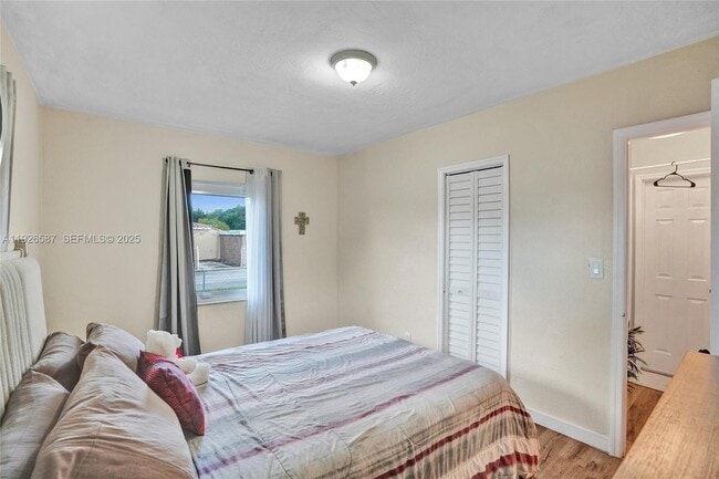 Building Photo - 1300 NW 87th St