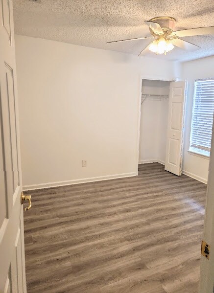Building Photo - Welcome To the Dream Family 4 Bed and 2 Ba...