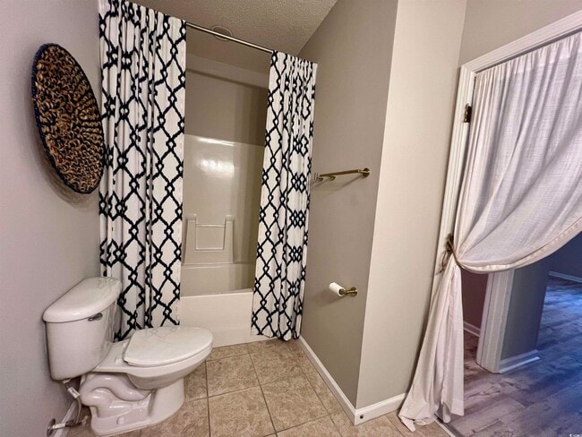 Building Photo - 5834 Longwood Dr