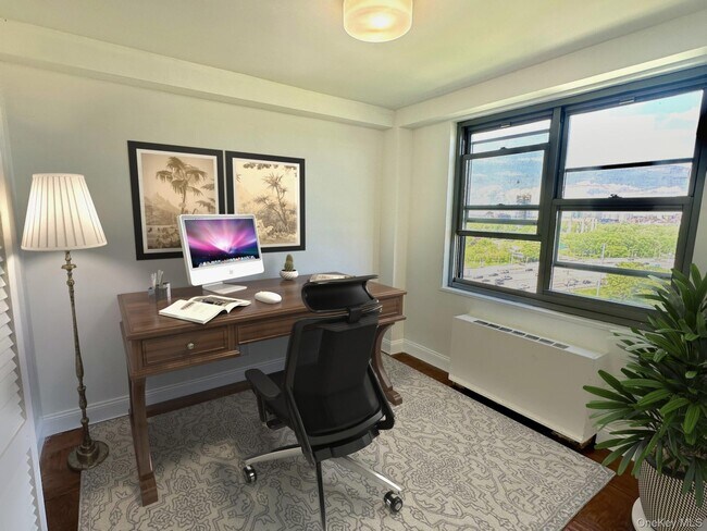 Building Photo - 61-20 Grand Central Pkwy