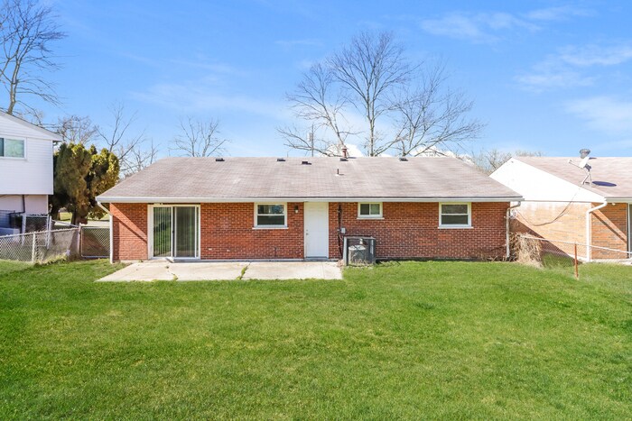 Building Photo - 2372 Bluelark Dr