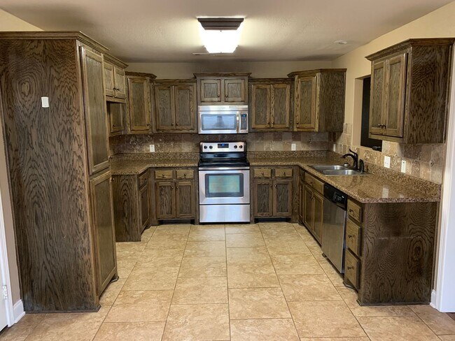 Building Photo - 2476 Pleasant Willow Dr