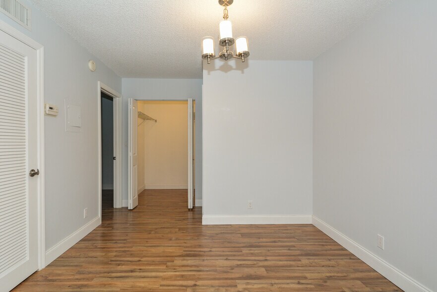 Extra large Closet - 1251 NW 13th St