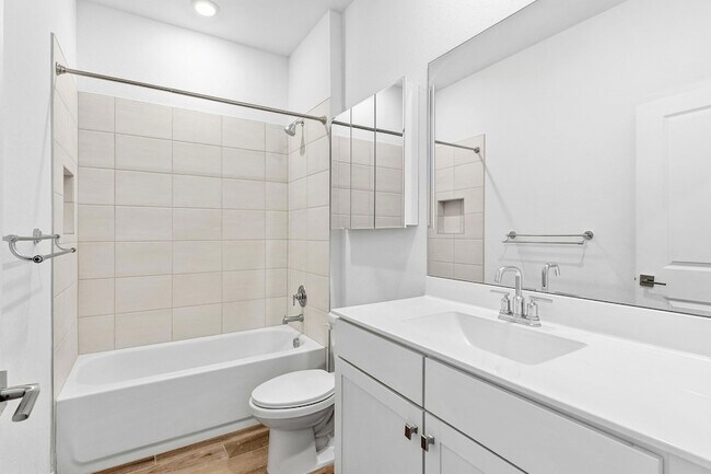 Building Photo - 18446 Claybrook St