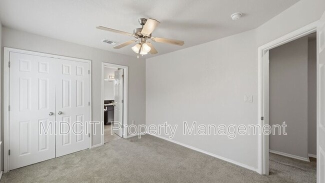 Building Photo - 1125 Brown Rock Dr